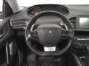 Peugeot 308 1.2 Aut Allure Pano M-Värm Navi Nybes SoV-hjul 130hk