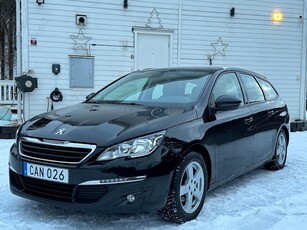 Peugeot 308 SW 1.2 e-THP Active,OBS 8000 Mil,Panorama Tak,USB,Toppskick