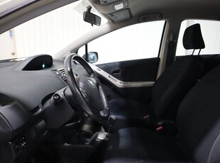 Toyota Yaris 5-dörrar 1.3 VVT-i MultiMode Nybesiktigad