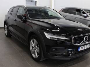 Volvo V60 Cross Country B4 AWD Momentum Drag Kamera Navi VOC