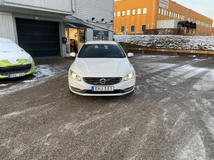 Volvo V60 D4 Momentum Eu6 NYSERVAD Värmare