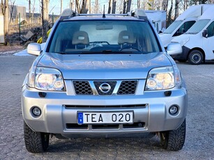 Nissan X-Trail 4x4 2.5/Auto/navi/Colombia Edition.