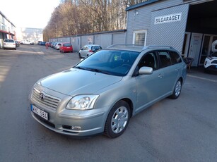 Toyota Avensis Kombi 2.0 - VVT-i låg mil 12360