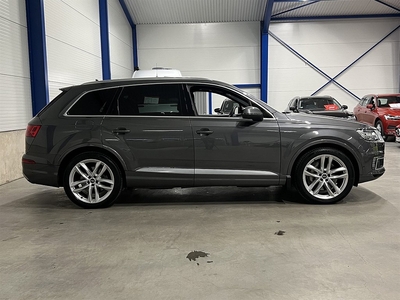 Audi Q7 e-Tron 3.0 TDI 373hk / S-line / OBS utrustning / HUD / Quattro