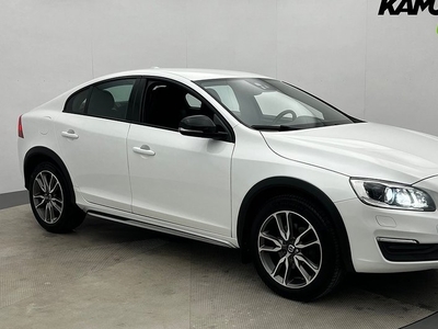 Volvo S60Cross Country Cross Country D3 Momentum Kamera 2017, Sedan