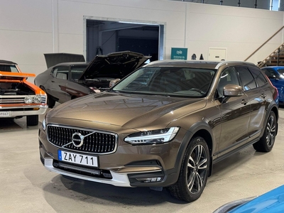 Volvo V90 Cross Country D4 AWD AUT VOC HELLÄDER DRAG V-HJUL