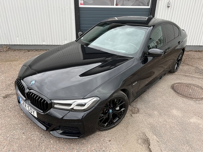 BMW 545 e xDrive Sedan M-Sport Innovation Drag SE SPEC 394hk