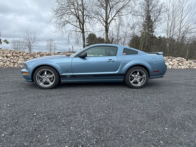 Ford Mustang GT V8 Aut Fastback 19 tum Crome