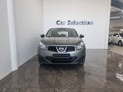 Nissan Qashqai 1.6 CVT Automat-Ny-servad