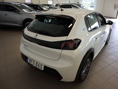 Peugeot 208 Allure 50kWh 136hk - Carplay