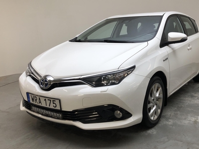 Toyota Auris 1.8 HSD 5dr (99hk)