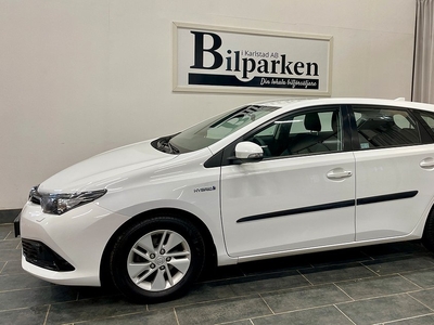 Toyota Auris Hybrid e-CVT Euro6 136hk VÄRMARE / EN ÄGARE