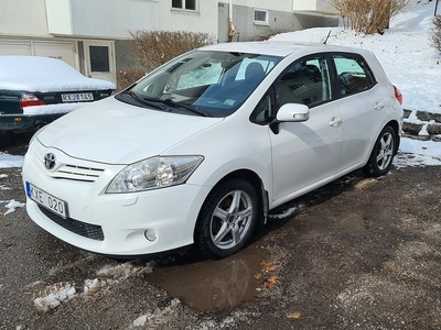 Toyota Auris1.6 REPOBJEKT LÄGRE KOMP CYL 2, GÅR ATT KÖRA 2010, Halvkombi