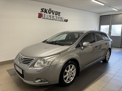 Toyota Avensis 2.2 D-4D Automat/Nyservad/Dragkrok/Motorvärma