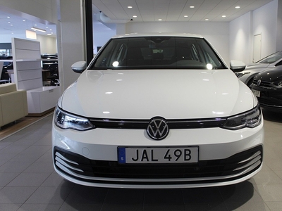 Volkswagen Golf eTSI 110hk DSG Lågmilad!