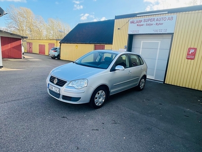 Volkswagen Polo 5-dörrar 1.4 Euro 4/ny besiktigat/servad/AC