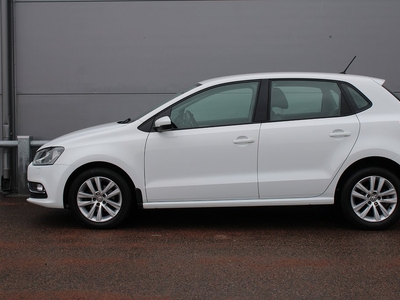 Volkswagen Polo TSI 90hk DSG Låg Skatt 5879 mil Vinterhjul