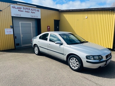 Volvo S60 2.4 Euro 4/Besiktigat/servad/dragkrok/AC