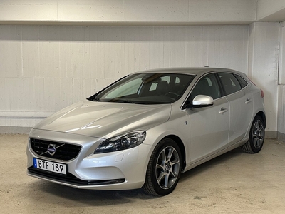 Volvo V40 T2 MOMENTUM OCEAN RACE, DRAG, 10500 MIL