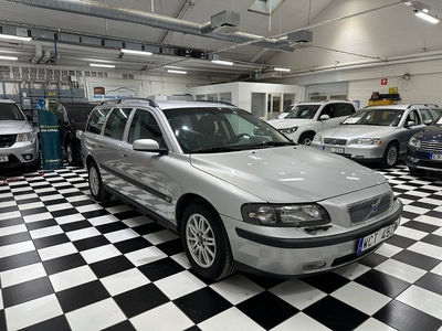 Volvo V70 2.4 Business Euro 4 Dragkrok Ny Bes