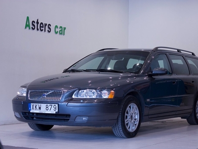 Volvo V70 2.4 Momentum Automat Ny Besikt 140hk