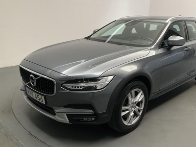 Volvo V90D4 Cross Country AWD 2018, Kombi