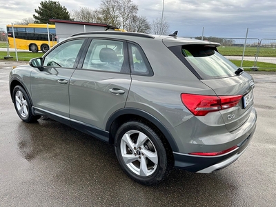 Audi Q3 Alpin-Paket 40 2.0 TDI quattro S Tronic 200hk