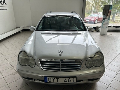 Mercedes-Benz C 180 T Kompressor / SUPERDEAL 6,95% / Lågmil /