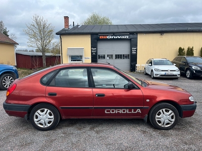 Toyota Corolla Liftback 1.4 VVT-i 2 Ägare