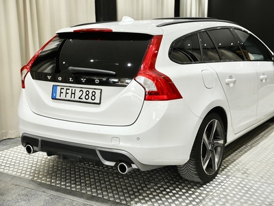 Volvo V60 D4 163hk R-Design Taklucka Drag Skinn Navi Keyless