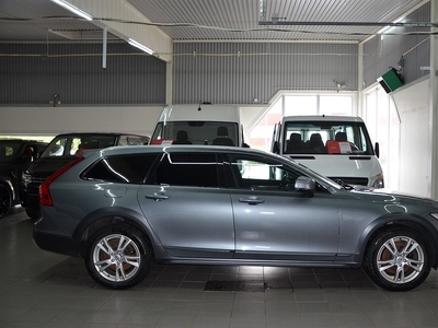 Volvo V90 Cross Country D4 AWD (190hk) Momentum