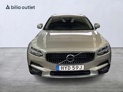 Volvo V90 Cross Country D4 AWD Momentum Drag H/K Pano 190hk