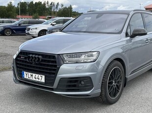 Audi SQ74.0 TDI quattro 2018, SUV