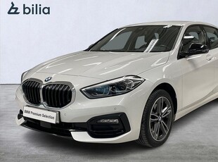 BMW 135i118I Aut Sport line | Navi | Farthållare | PDC fram & bak 2021, Halvkombi