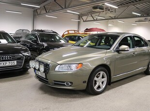 Volvo S802.4D Momentum 2010, Sedan