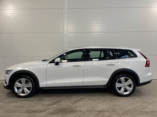 Volvo V60 Cross Country D4 AWD Advanced Kamera Drag VOC BLIS 2020 190hk