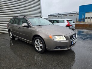 Volvo V70 2.5 FT Momentum/Drag/Motorvärmare