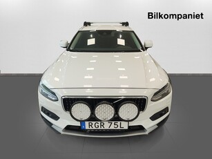 Volvo V90 Cross Country B4 AWD Momentum (V-Hjul, Dragkrok)