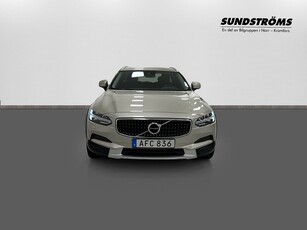 Volvo V90 Cross Country D4 AWD Geartronic Momentum Drag Dieselvärmare V-hjul