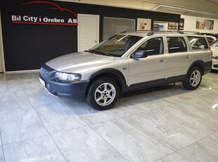 Volvo XC70 2.5T (210hk) AWD Business / 1-Ägare / Drag / Nyservad & Besiktad