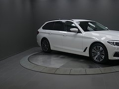 BMW 520 d xDrive Touring/ Sport line/ Drag/ Värmare/ HiFi