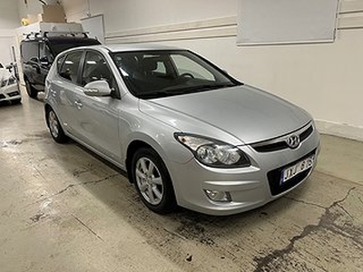 Hyundai i30 5dr 1.6 CRDi 116hk