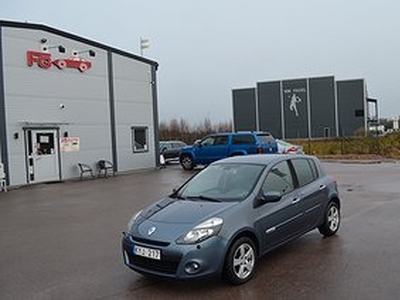 Renault Clio 1.2 75 hk M-Värmare Toppskick