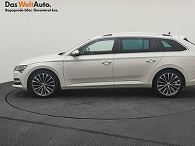 Skoda Superb iV Kombi L&K 1.4 TSI 218hk DSG / Drag / Värmare / DCC