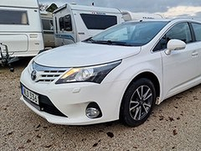 Toyota Avensis Kombi 1.8 Valvematic Multidrive S *Automat