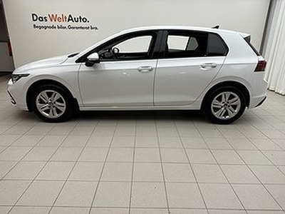 Volkswagen Golf 1.0 TSI 110/SENSORER/LANE ASSIST/NAV