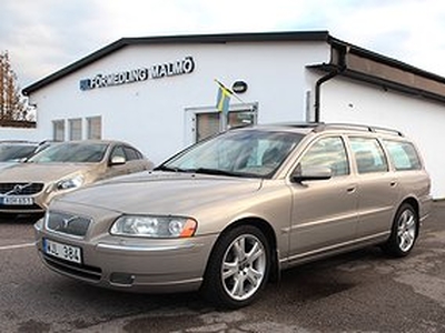 Volvo V70 2.4 Summum * Taklucka - Helskinn - Fullservad *