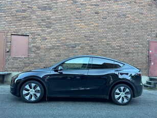 Tesla Model Y Long Range AWD Leasbar 1 ägare S+V-hjul