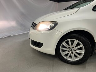 Volkswagen Golf 1.6 TDI Dragkrok Motorvärmare Nybes SoV