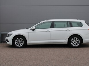 Volkswagen Passat SC 2.0 TDI Aut Drag Värmare Navi MOMS